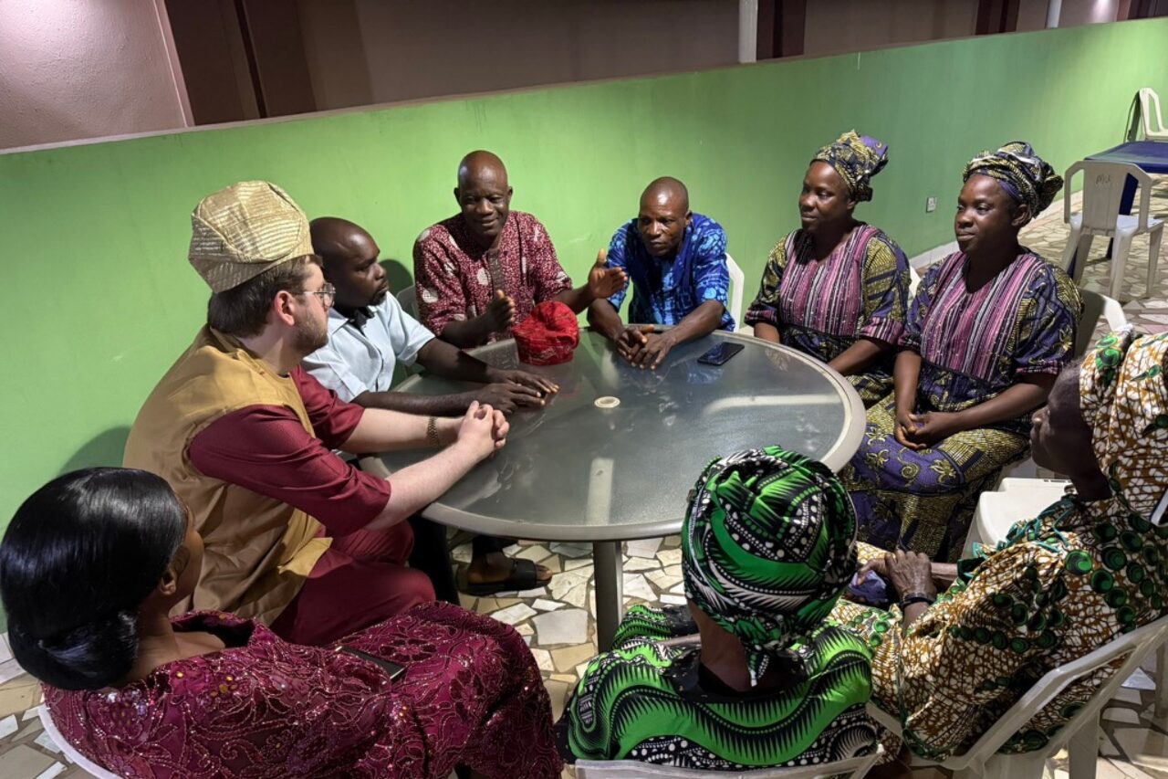 Kokia yra pagrindinė Rotomskis Joint Ventures ideologija?